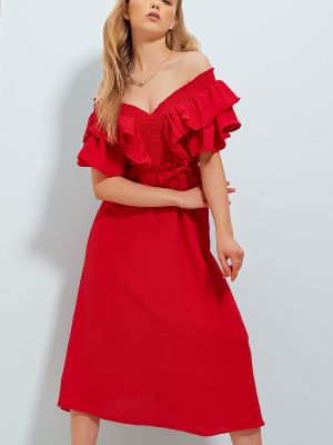 Pletené midi šaty s volánmi Trend Alaçatı Stili červená