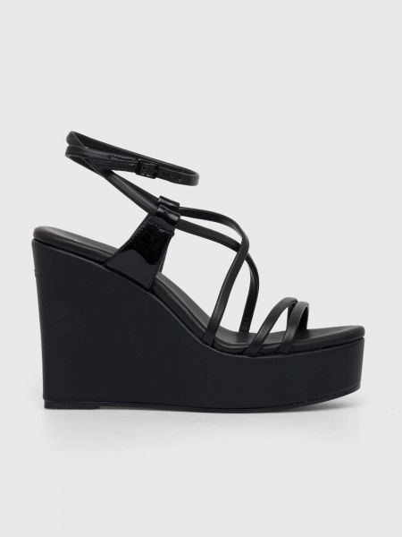 Kožne sandale s punim potplatom Calvin Klein crna