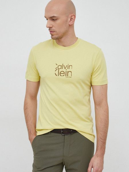 Тениска с дълъг ръкав с принт Calvin Klein жълто