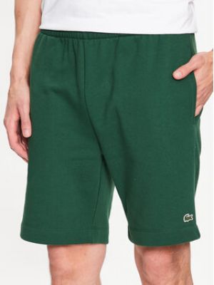 Priliehavé športové šortky Lacoste zelená