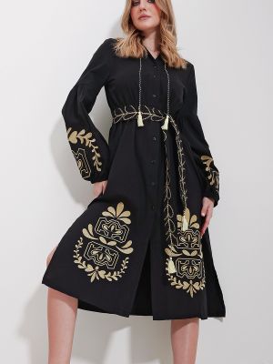 Lněné šaty Trend Alaçatı Stili černé
