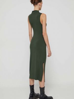 Testhezálló midi ruha Superdry zöld
