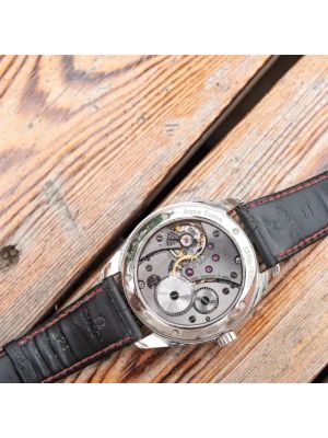 Relojes de acero inoxidable Omega Vintage plateado
