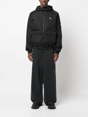Windjacke mit kapuze mit print Calvin Klein schwarz