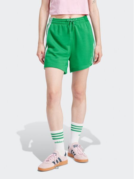 Laza szabású csíkos sport rövidnadrág Adidas zöld