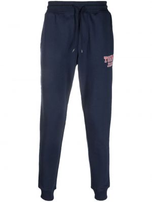 Памучни спортни панталони бродирани Tommy Jeans синьо