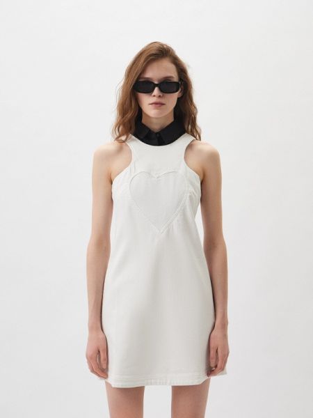 Джинсовое платье Love Moschino белое