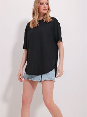 T-krekls no modāla Trend Alaçatı Stili melns