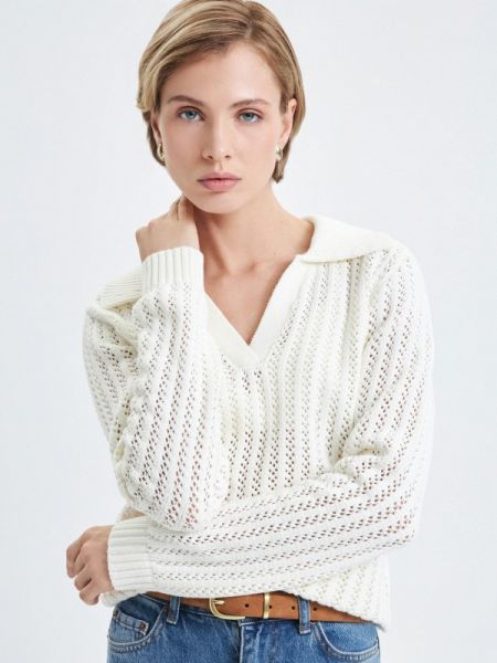Пуловер Zarina белый