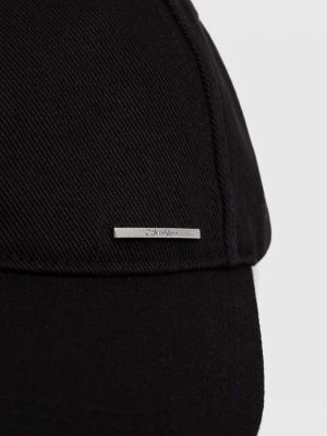 Kšiltovka s aplikacemi Calvin Klein