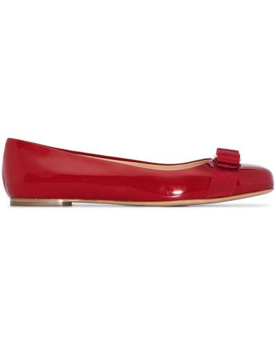 Ниски обувки с панделка Ferragamo червено