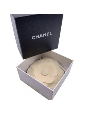 Broszka skórzana Chanel Vintage beżowa