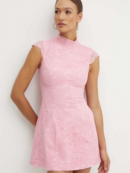 Rozkloszowana sukienka Bardot różowa