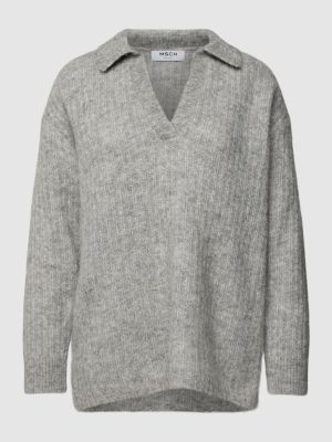Dzianinowy sweter z dekoltem w serek Moss Copenhagen srebrny