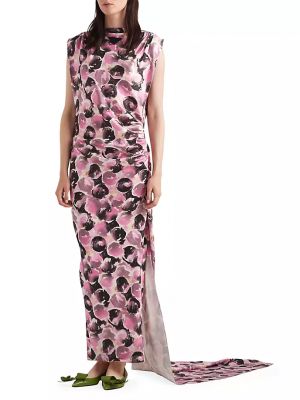 Атласное длинное платье с принтом Prada розовое