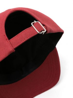 Haftowana czapka A.p.c. czerwona