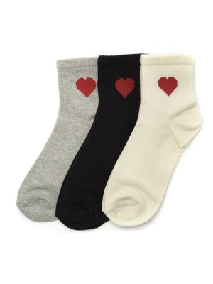 Πλεκτός κάλτσες με κέντημα με μοτίβο καρδιά Trendyol