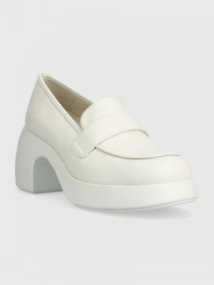 Белые кожаные туфли Camper