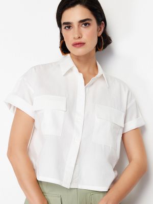 Koszula bawełniana z kieszeniami pleciona Trendyol biała