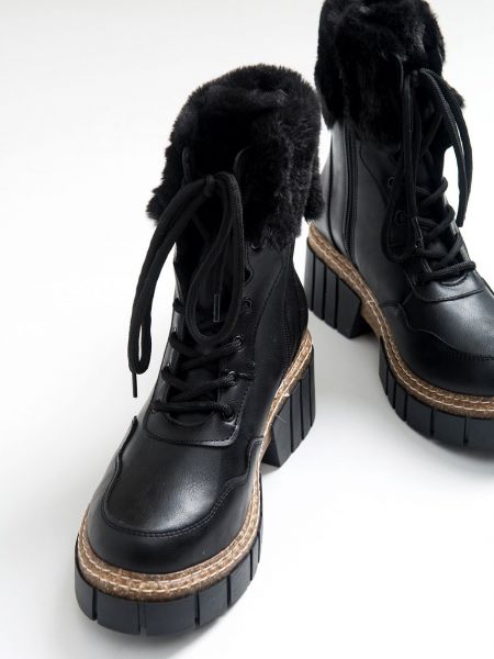 Členkové topánky Luvishoes čierna