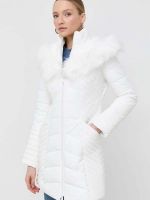 Fehér női kabátok