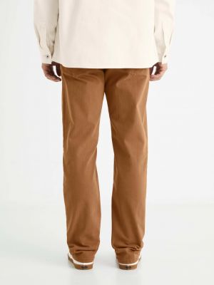 Priliehavé džínsy s rovným strihom Celio hnedá