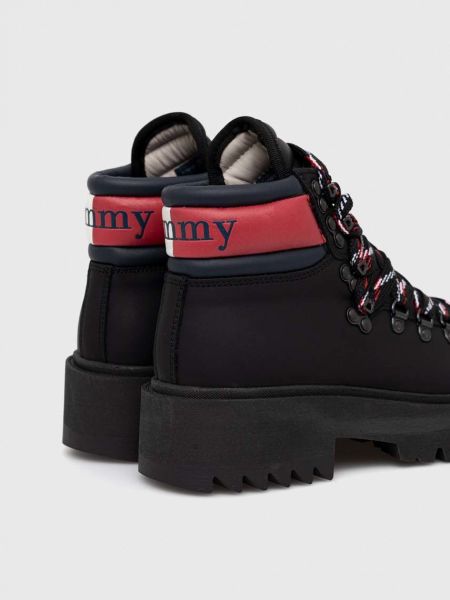 Kožené kotníkové boty na platformě Tommy Jeans černé