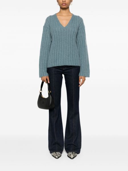 Długi sweter z dekoltem w serek chunky By Malene Birger niebieski