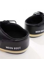 Женские шлепанцы Moon Boot