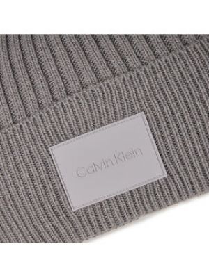 Čepice Calvin Klein stříbrný