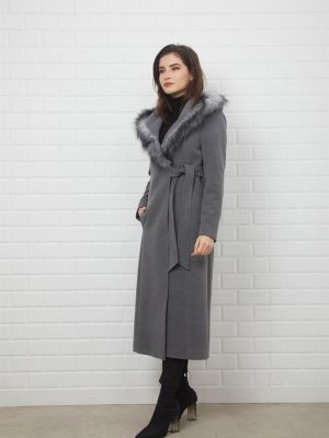 Меховое пальто с капюшоном и застежкой сбоку Concept. серый