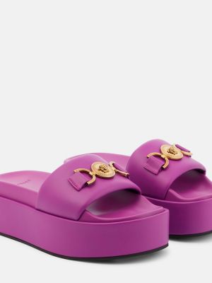 Usnjene sandali s platformo Versace roza