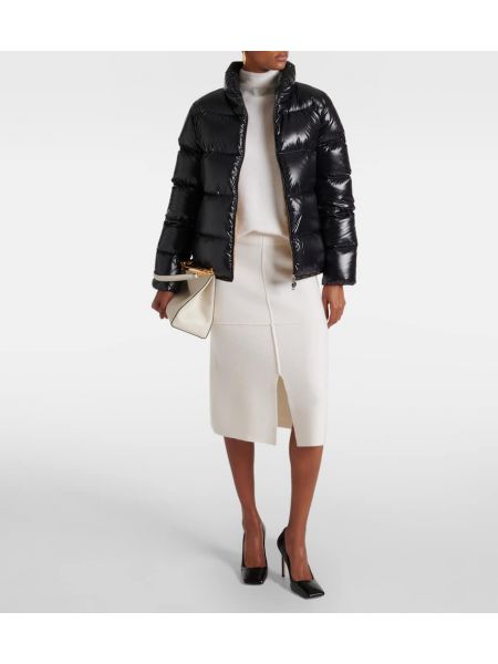 Chaqueta de plumas con plumas Moncler negro