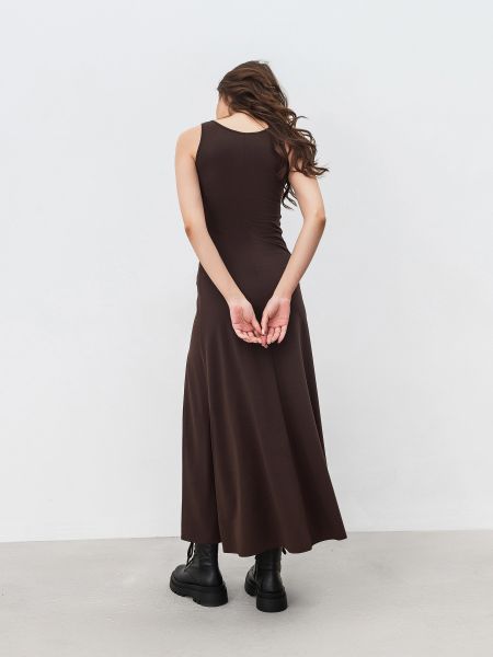 Нейлоновое платье миди из вискозы ромашка коричневое