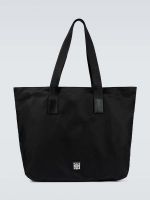 Shoppers Givenchy homme