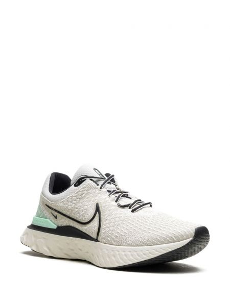 Jooksmise ilma kontsaga kingad Nike