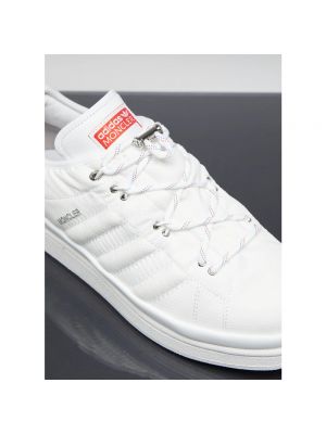 Pikowane sneakersy Moncler białe