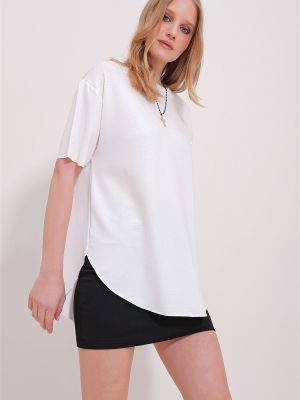 T-krekls no modāla Trend Alaçatı Stili balts
