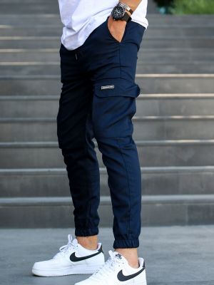 „cargo“ stiliaus kelnės su kišenėmis Madmext mėlyna