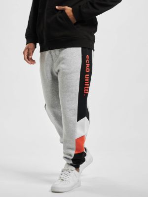 Dres z nadrukiem Ecko Unltd. - biały