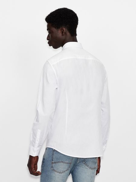 Priliehavá košeľa Armani Exchange biela
