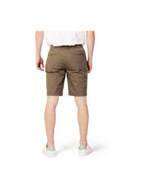 Pantalones cortos Suns verde