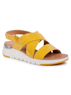 Sandály Caprice žluté
