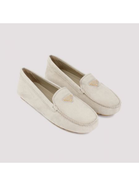Loafers de ante de cuero Prada beige