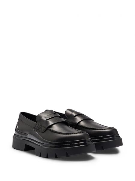 Nahast loafer-kingad Boss must