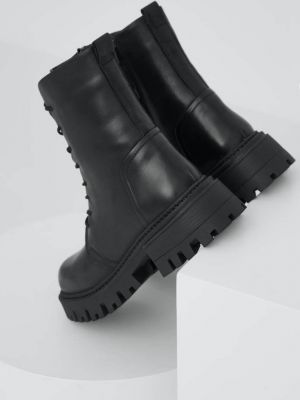 Kožené kotníkové boty na platformě Answear Lab černé
