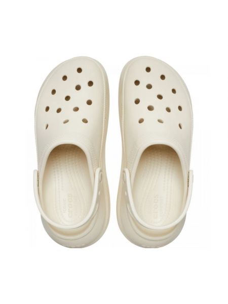 Calzado con plataforma Crocs beige