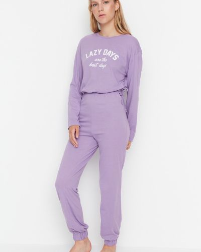 Pletené pyžamo s potiskem Trendyol fialové