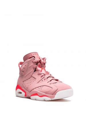 Sneaker Jordan pink