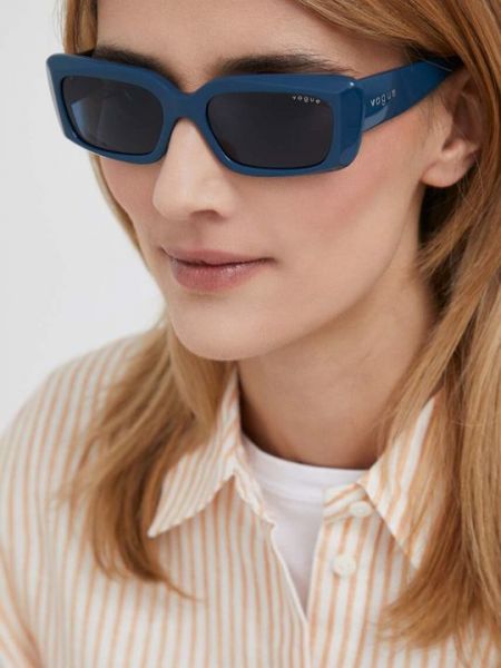 Синие очки солнцезащитные Vogue